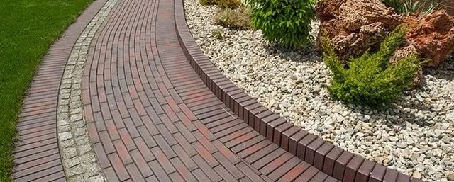 Брусчатка, тротуарная плитка, бордюры